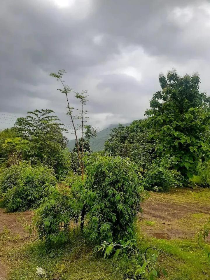 Madhura Farms Karjat Buitenkant foto